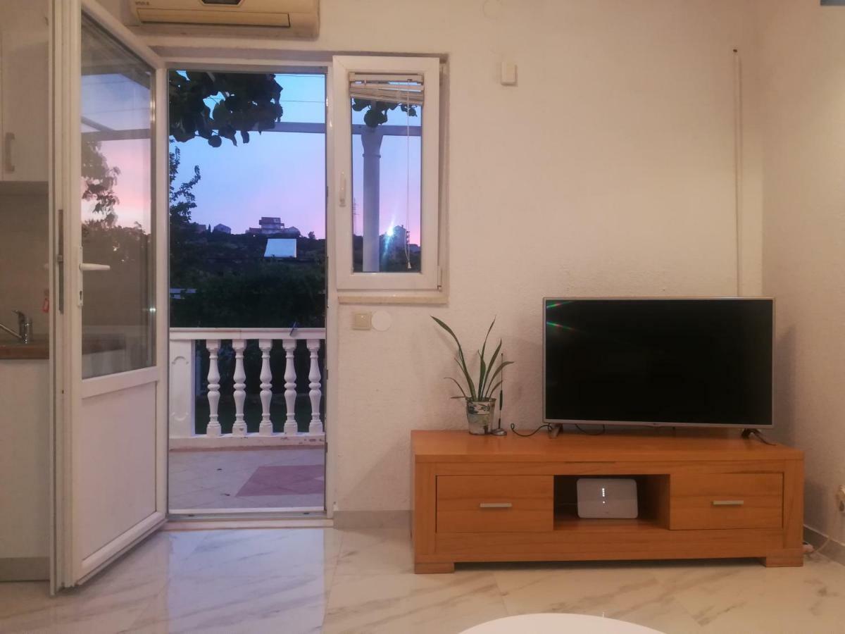 Apartma Oliva *