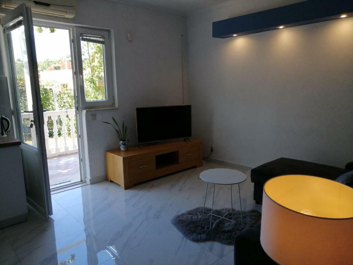 Apartma Oliva